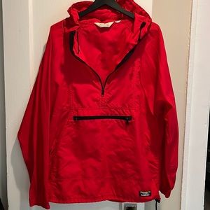 Men’s LL Bean windbreaker size Large in red